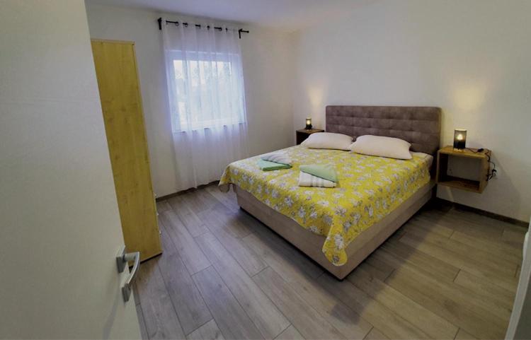 Apartmani Kurjakovic - プナト エクステリア 写真