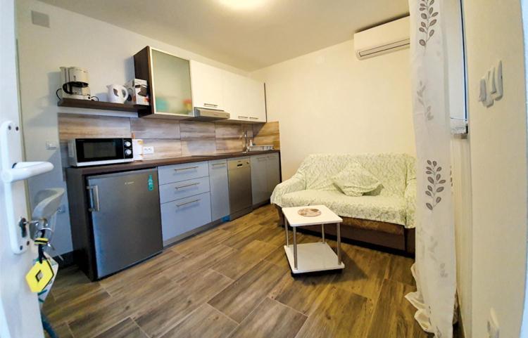 Apartmani Kurjakovic - プナト エクステリア 写真