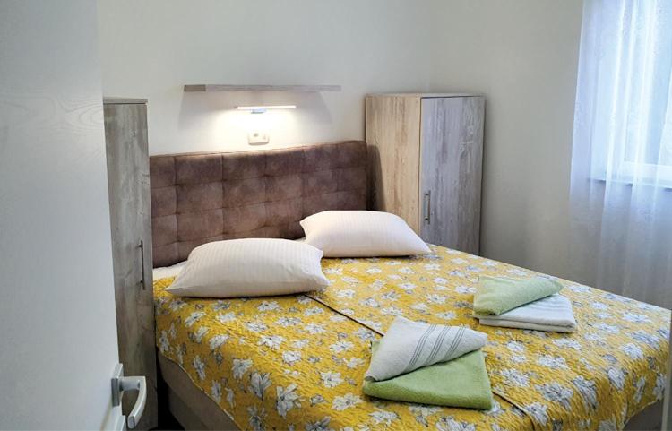Apartmani Kurjakovic - プナト エクステリア 写真