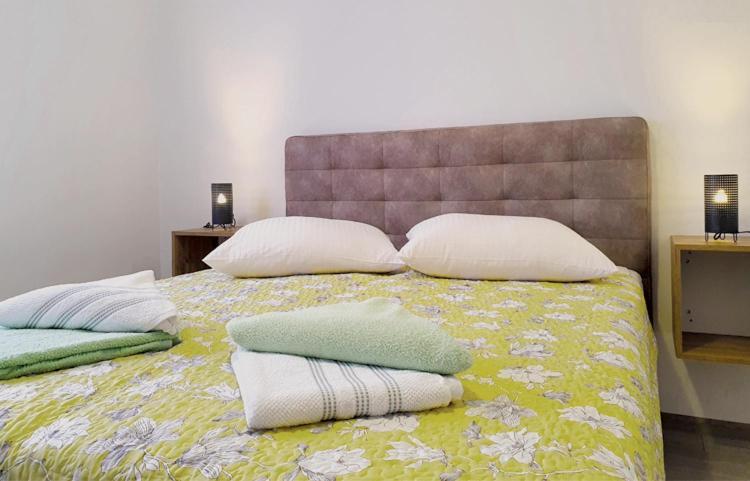 Apartmani Kurjakovic - プナト エクステリア 写真